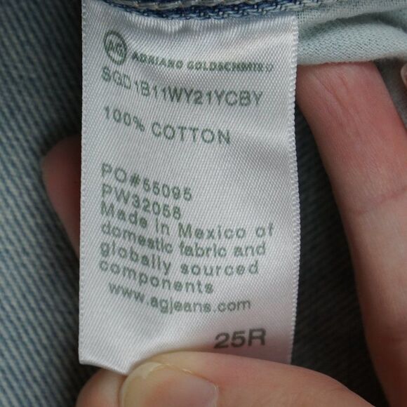 New AG Alexxis High Rise Wedgie Distressed Cut Off Denim Shorts size 25 - Picture 14 of 14